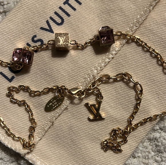 Louis Vuitton Gold Necklace with Pink and Champagne colored Gems/ Gorgeous - Picture 1 of 8